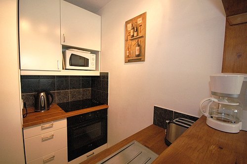 Well equipped kitchen