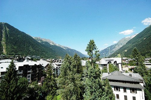 Views up the Chamonix valley