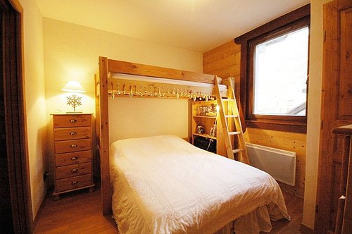 Triple bedroom with ensuite bathroom