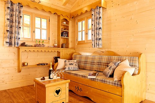Single sofabed in living area