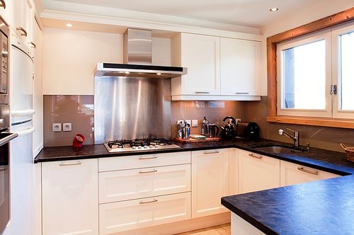 Refurbished throughout