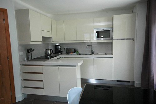 Fully fitted kitchen