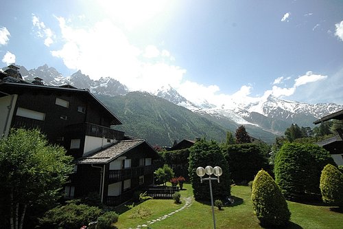 Full Mountain view with Mont-Blanc
