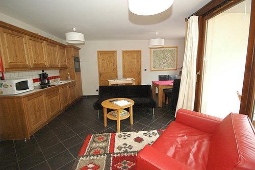 Well equipped kitchen