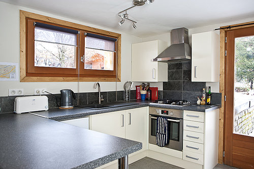 *Independant apartment*-kitchen with breakfast bar