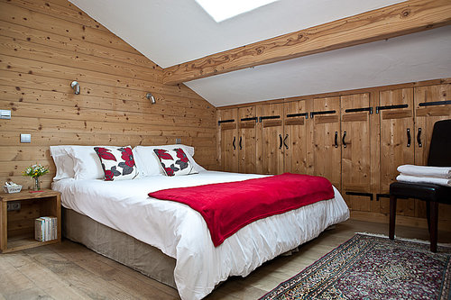 Master bedroom leading onto the balcony (can be twin or double)
