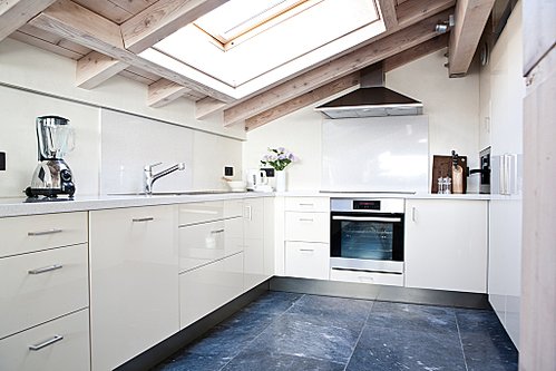 Modern fully fitted kitchen