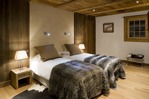 Flexible twin bedroom
