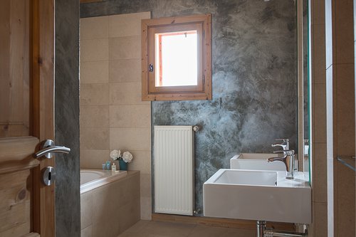 Family bathroom on the 1st floor