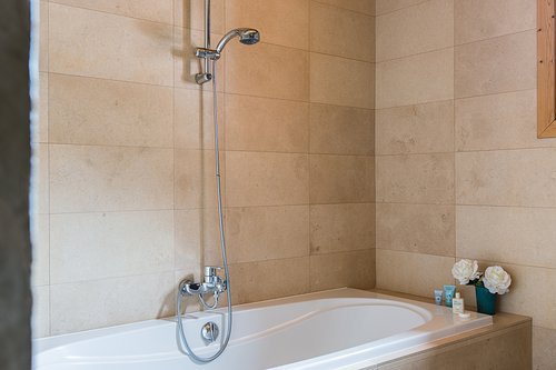 Family bathroom on the 1st floor
