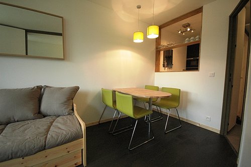 Dining area through to kitchen