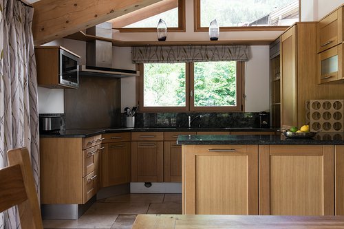 The fully equipped kitchen in Chalet Corbette