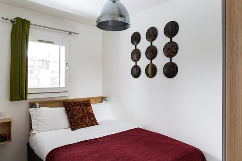 Double bedroom with wardrobe