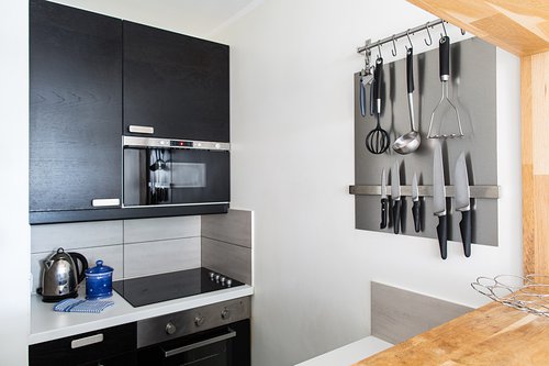 Oven, hob and microwave