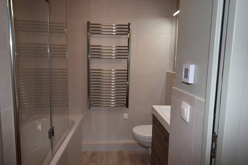 Ensuite bathroom