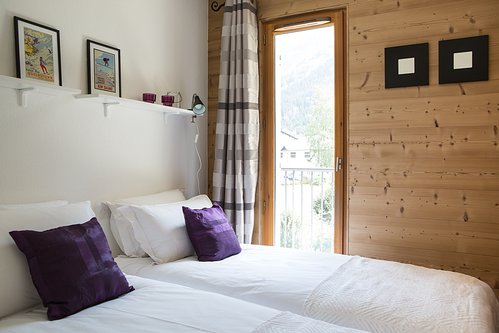 Double or twin bedroom with balcony