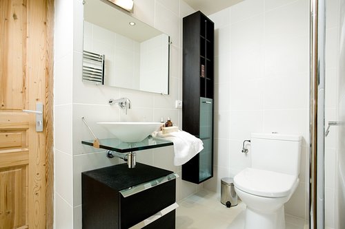 A shower room in the chalet