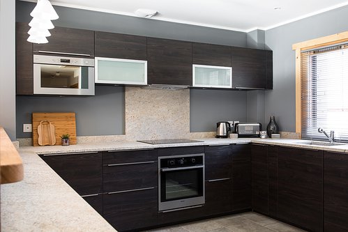 Modern fully fitted kitchen