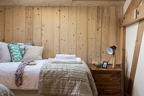 Twin bedroom 3