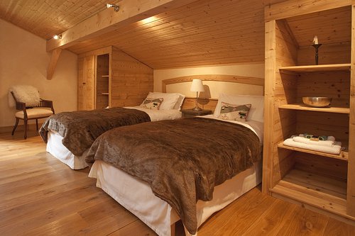 Flexible bedroom on the 1st floor as 2 singles