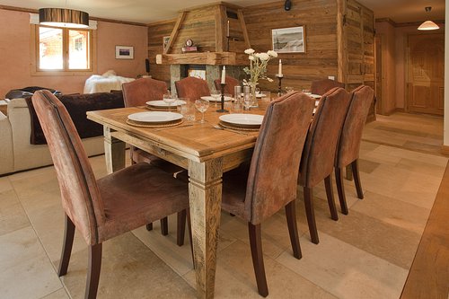 Beautiful dining table for 8