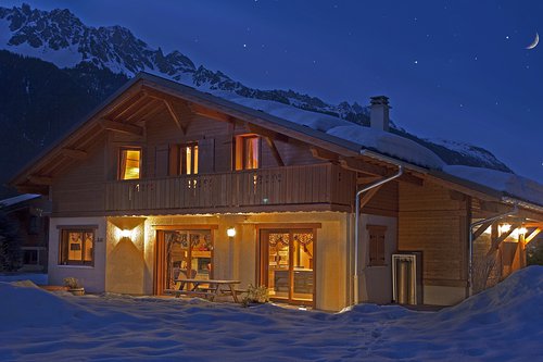Chalet Sanaz in Winter