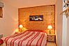 Double bedroom with ensuite bathroom (lower floor)