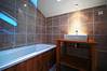Bathroom, Apartment d'Aiguille