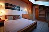 Apartment d'Aiguille bedroom