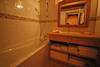 Maison Neuve C3, Bathroom