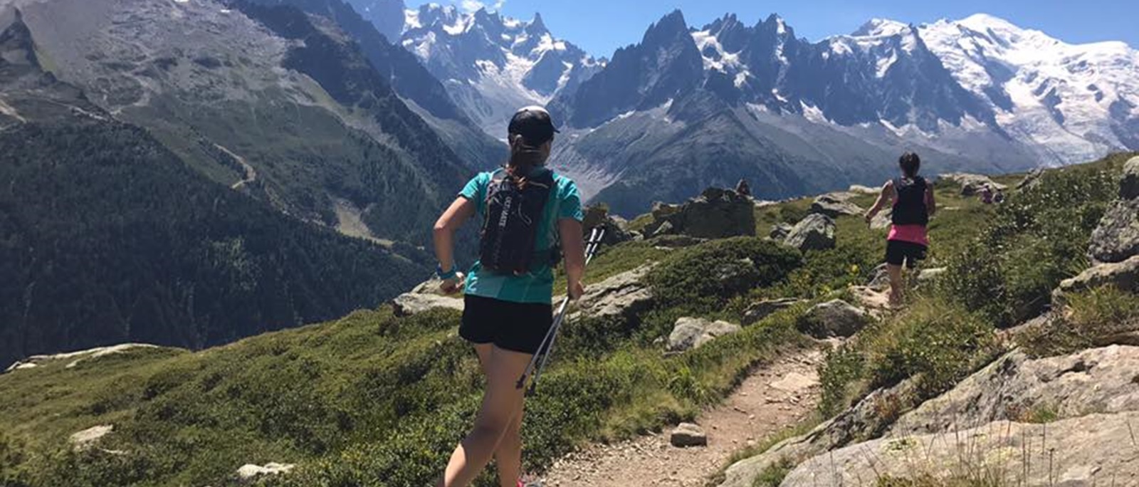 trail runners in chamonix