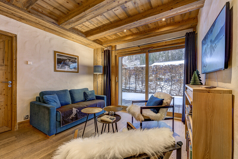 Ground floor apartment close to Chamonix centre|Appartement au rez-de-chaussée près du centre de Chamonix