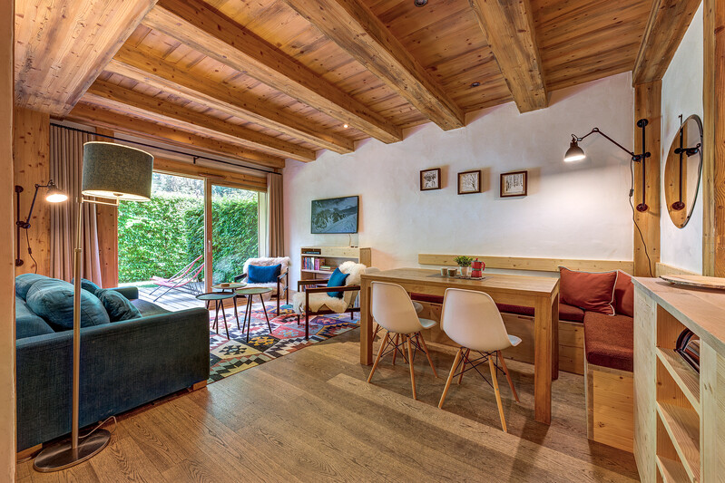Ground floor apartment close to Chamonix centre  |Appartement au rez-de-chaussée près du centre de Chamonix